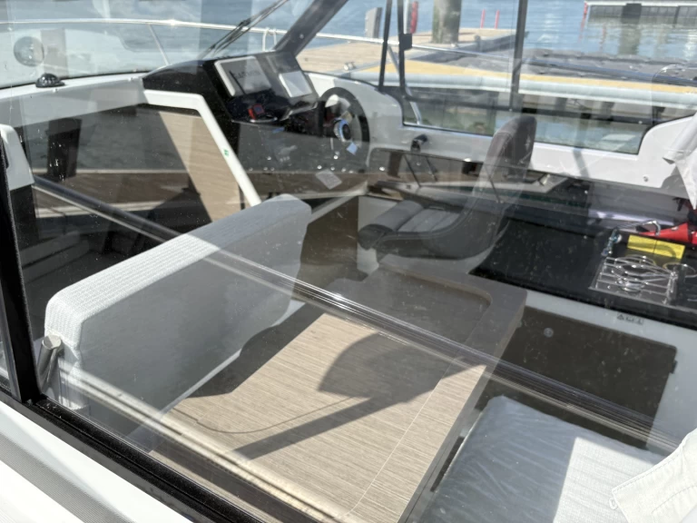 Wynajem łodzi Jeanneau Merry Fisher 695 series2 w Ouistreham na SamBoat 