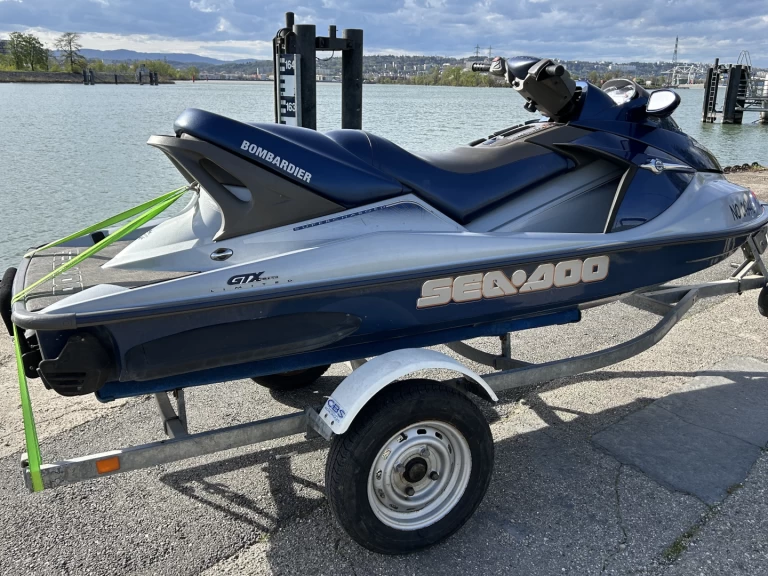 Wynajem łodzi Belleville-en-Beaujolais tanio Gtx 4 tec limited