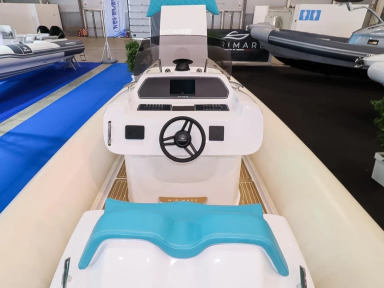 Wynajem Łódż półsztywna Mirimare z patentem 