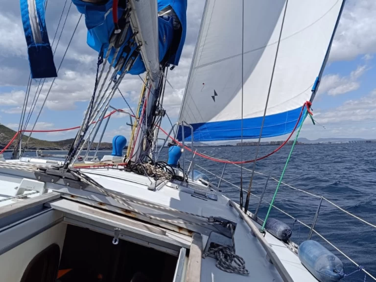 Żaglowiec do wynajmu w La Manga w najlepszej cenie