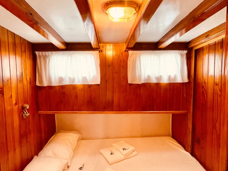 Custom Made 78 między profesjonalistami a osobami prywatnymi w Orikum