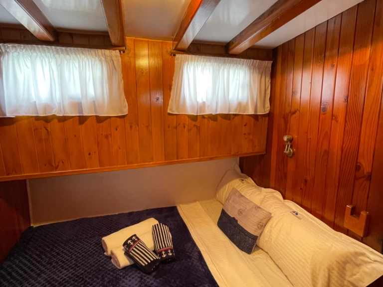 Wynajmij Custom Made 78 w Orikum