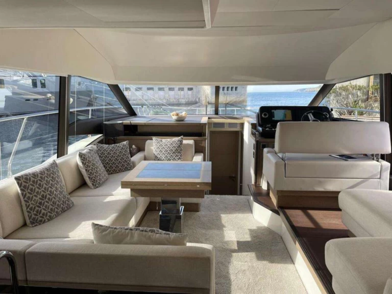 Wynajem Luksusowy jacht Jeanneau z patentem 