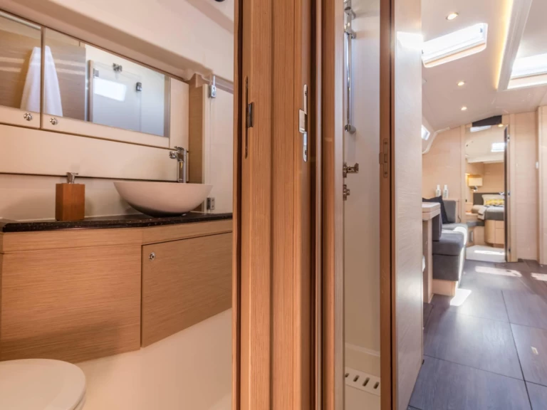 Żaglowiec do wynajmu w Fezzano w najlepszej cenie