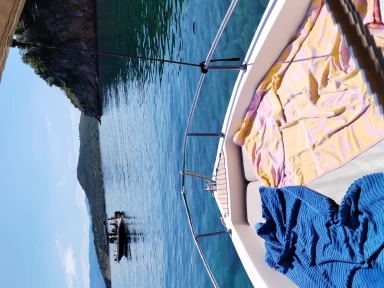 Aquamar Samoa 550 między profesjonalistami a osobami prywatnymi w Vrbnik