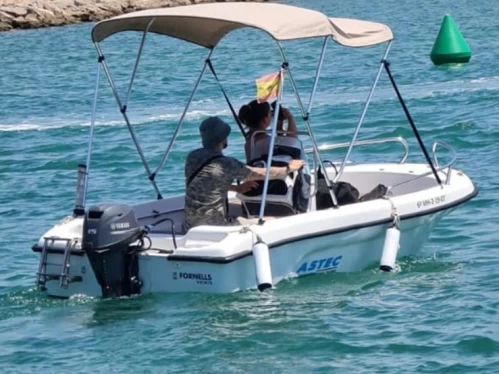 Wynajmij Motorówka z lub bez skippera Astec w Es Canutells