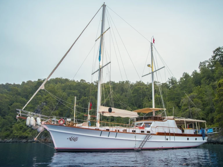 Żaglowiec do wynajmu w Fethiye w najlepszej cenie