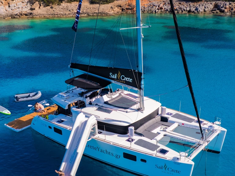 Lagoon Lagoon 450 F między profesjonalistami a osobami prywatnymi w Agios Nikolaos