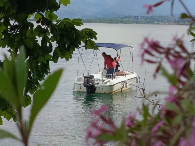 Wynajmij Sessa Marine Ocean 450 w Le Bourget-du-Lac