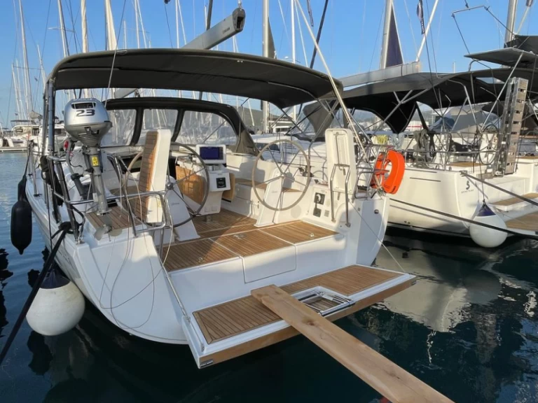 Wynajmij Żaglowiec z lub bez skippera Hanse w Lefkáda