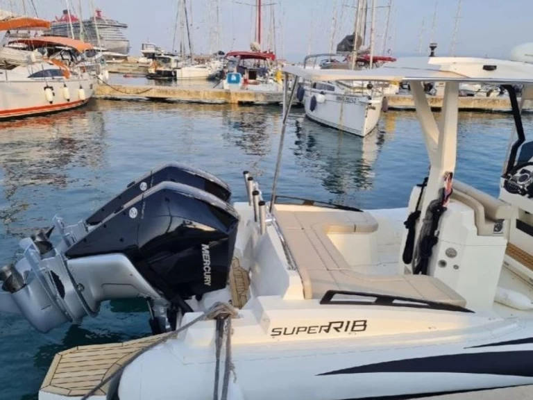 Wynajmij SuperRib Open 30 w Podstrana