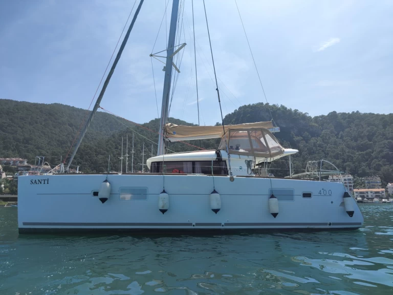 Wynajmij Katamaran z lub bez skippera Lagoon w Fethiye