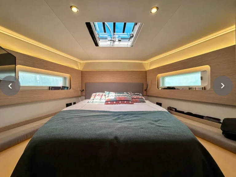 Wynajmij Bénéteau First 53 w Cugnana Verde