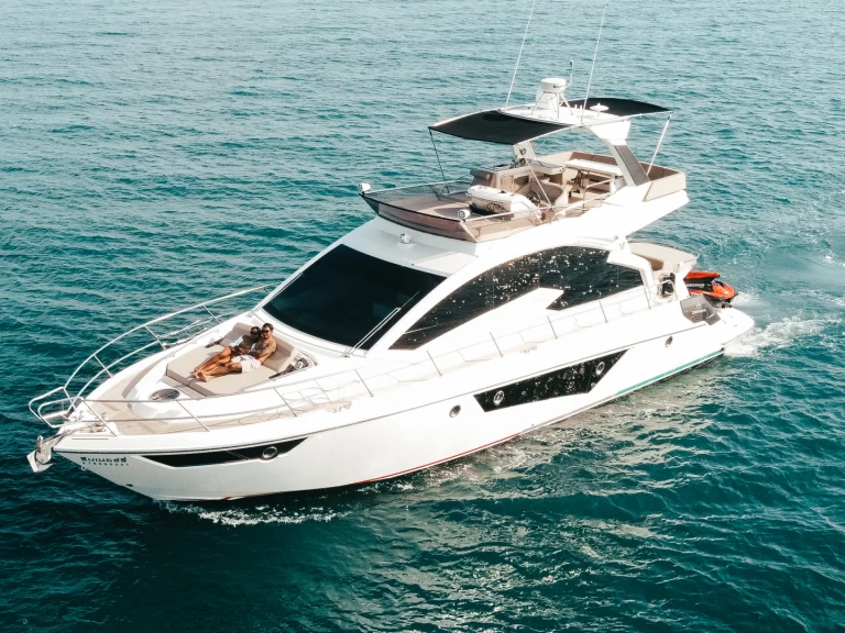 Wynajmij Luksusowy jacht z lub bez skippera Cranchi w Ao Po