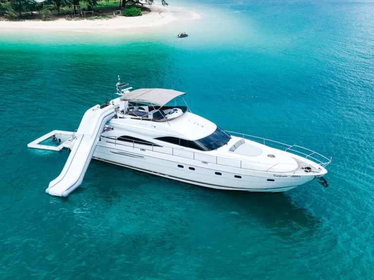 Wynajmij Princess Princess 65 Fly w Phuket (City)