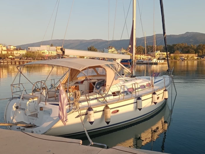 Żaglowiec do wynajmu w Piso Livadi w najlepszej cenie