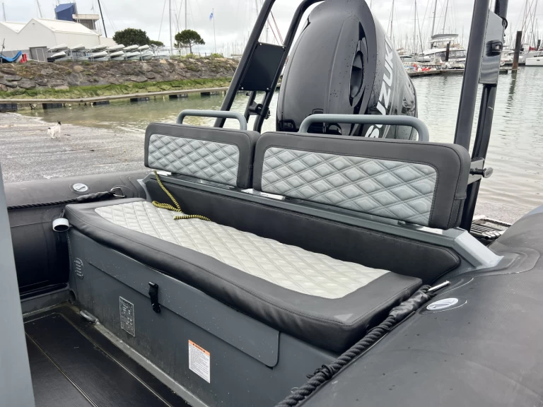 Wynajmij Łódż półsztywna z lub bez skippera Highfield w La Rochelle