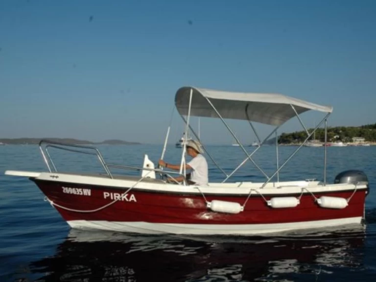 Wynajem łodzi Nautica 500 w Hvar na SamBoat 