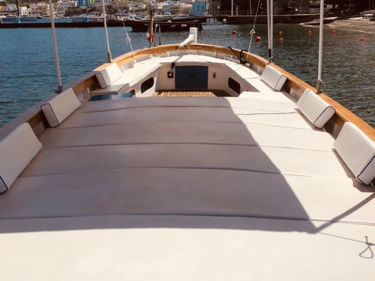 Wynajem Motorówka Scipione z patentem 