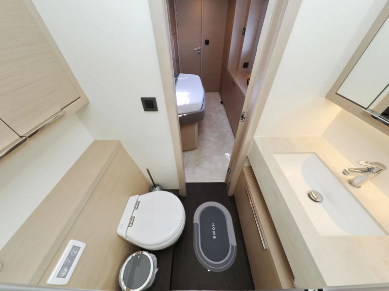 Wynajem łodzi Split tanio Lagoon 55