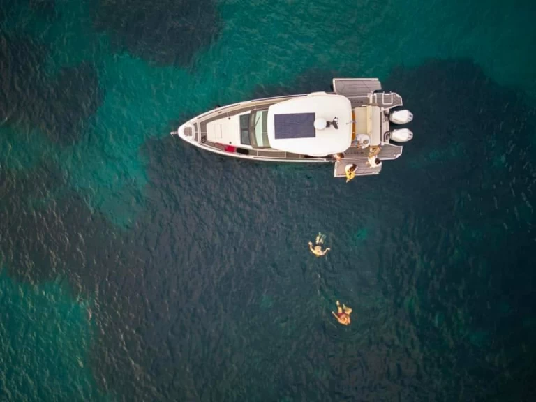 Wynajmij Motorówka z lub bez skippera Saxdor w Sibenik