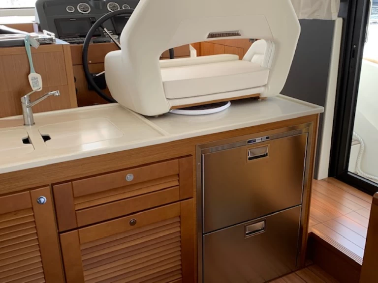 Wynajem łodzi Bénéteau Swift Trawler 47 w Imsida na SamBoat 