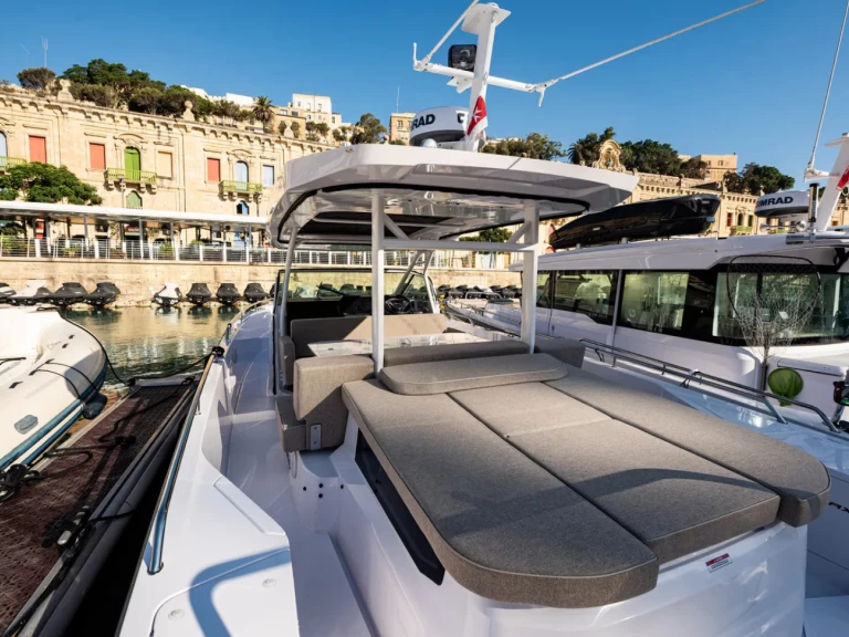 Wynajem łodzi Axopar Axopar 37 Sun-Top w Il-Furjana na SamBoat 