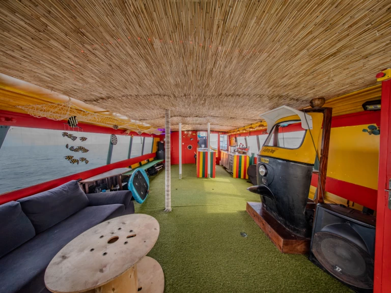 Wynajmij Constructeur indépendant Bateau en Bois w Cannes