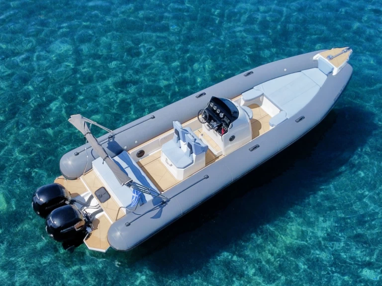Wynajem łodzi Korfu tanio Rid 300 hp (2 x 150 )