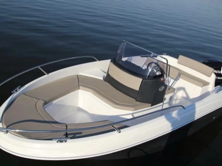 Motorówka do wynajmu w Palma de Mallorca w najlepszej cenie