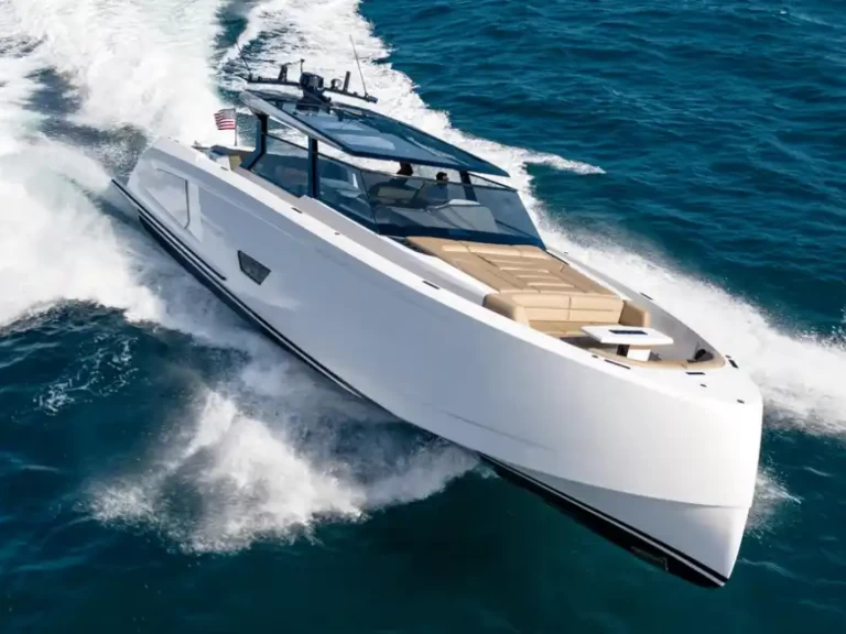 Wynajem łodzi Port Cogolin tanio Eleven