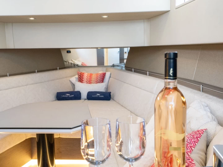 Wynajem Motorówka w Théoule-sur-Mer - Vanquish 45 Open Rollerman