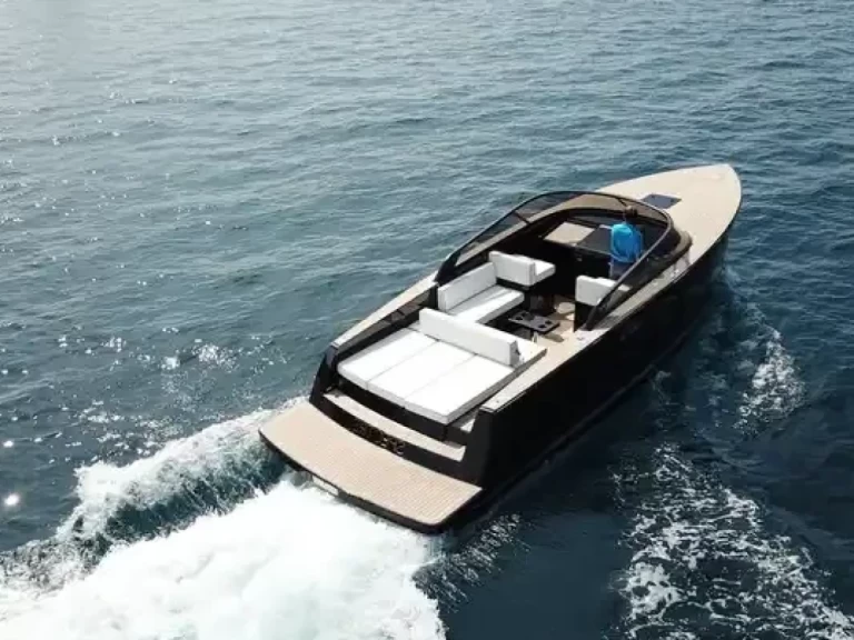 Wynajmij Motorówka z lub bez skippera VanDutch 32 w Théoule-sur-Mer