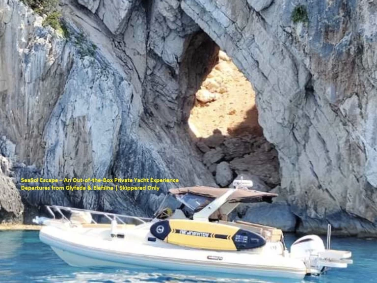 Łódż półsztywna do wynajmu w Elliniko w najlepszej cenie