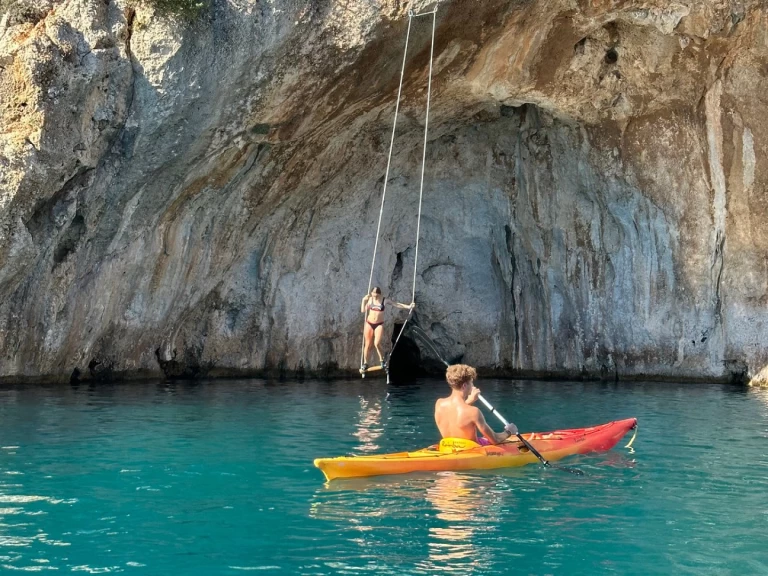 Motorówka do wynajmu w Kos w najlepszej cenie