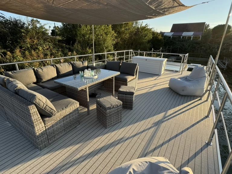 Wynajem Barka w Waren (Müritz) - Luxboot Luxboot