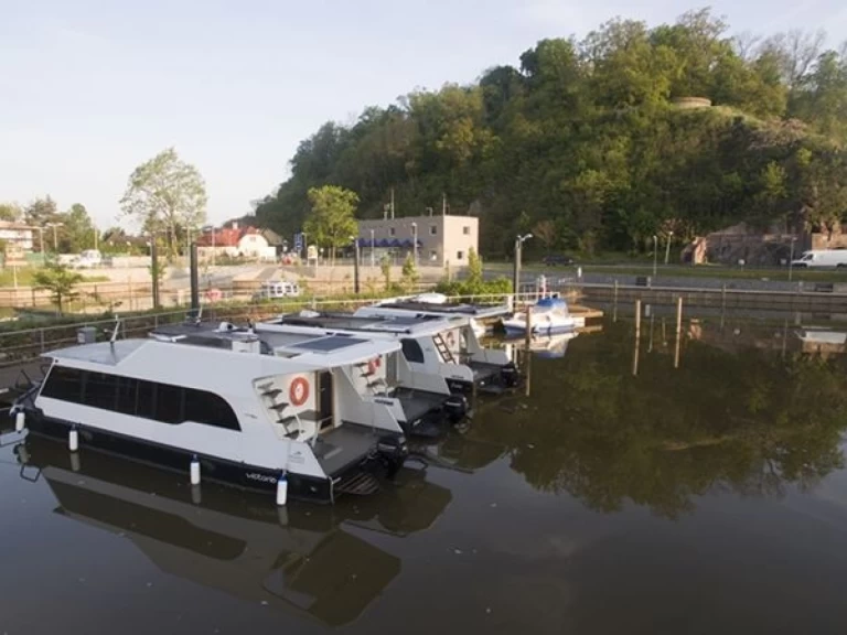 Wynajem Motorówka Traweller z patentem 