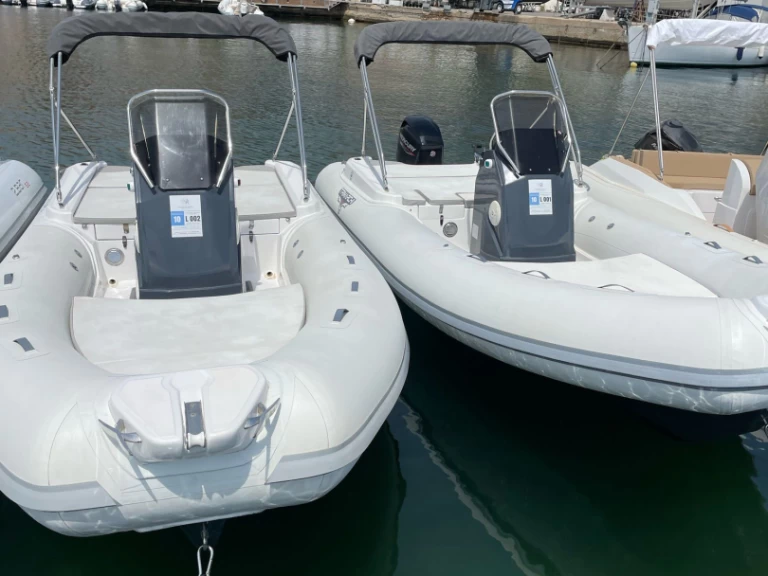 Wynajem Łódż półsztywna w Palermo - Trimarchi 58