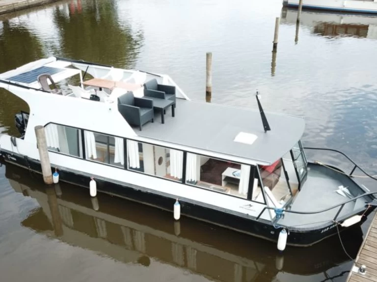 Traweller YB35 między profesjonalistami a osobami prywatnymi w České Vrbné