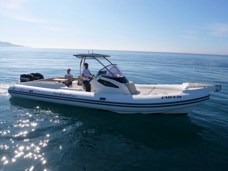 Motorówka do wynajmu w Roses w najlepszej cenie