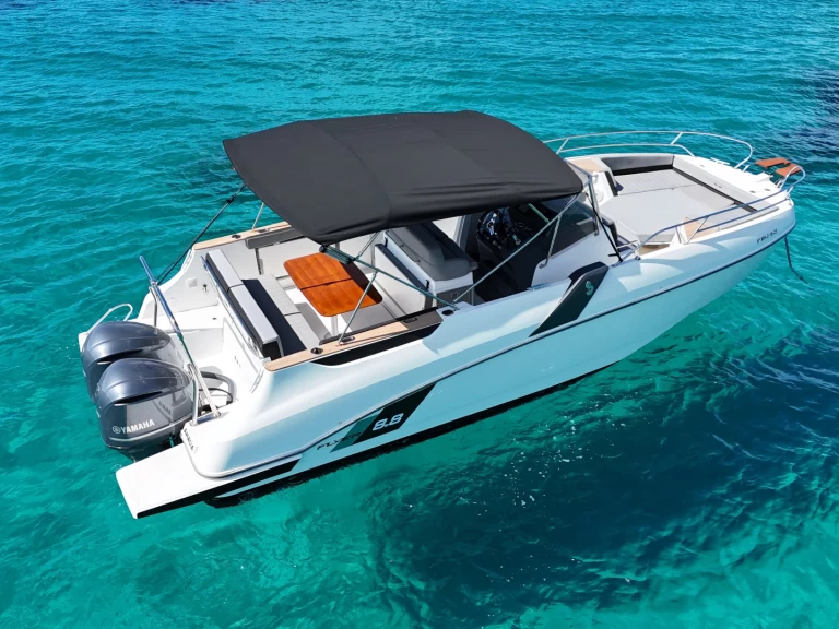 Wynajem Motorówka Bénéteau z patentem 