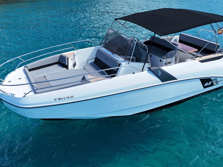 Motorówka do wynajmu w Ibiza Town w najlepszej cenie