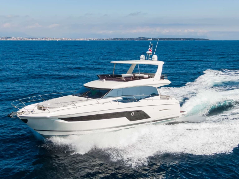Wynajem Luksusowy jacht Jeanneau z patentem 