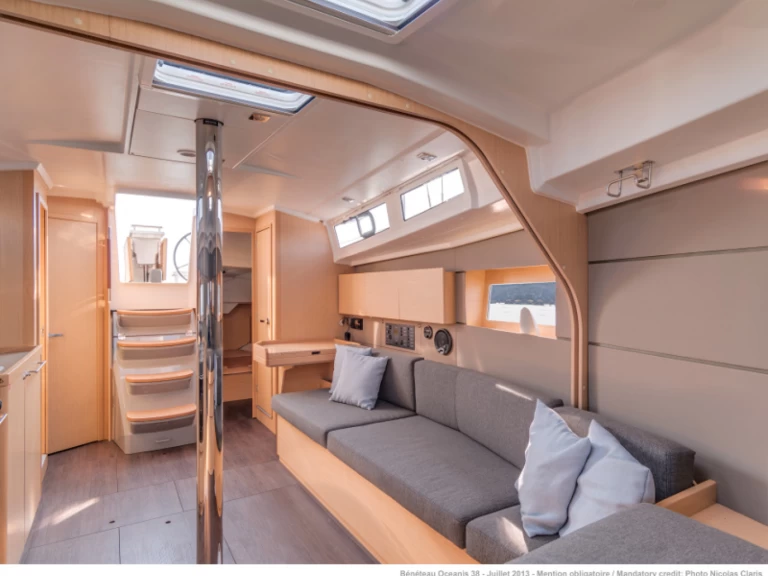 Żaglowiec do wynajmu w Lefkáda w najlepszej cenie