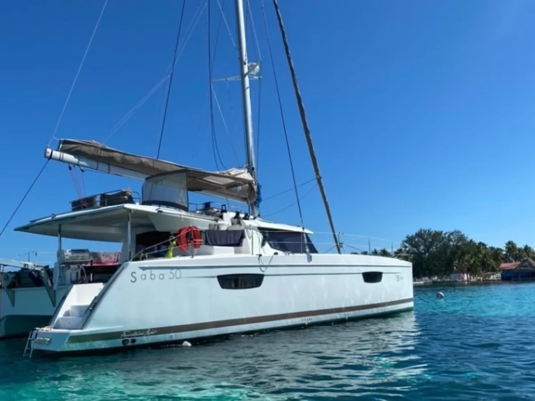 Wynajem Katamaran w Belize City - Fountaine Pajot Saba 50