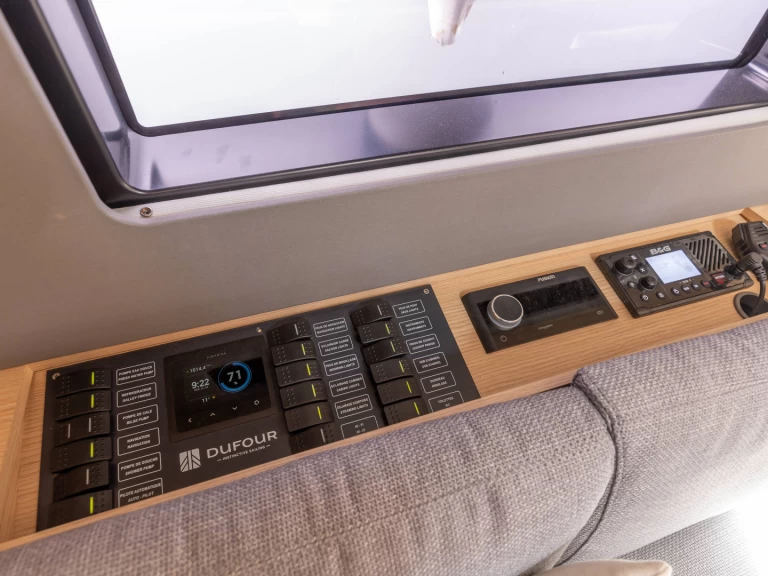 Żaglowiec do wynajmu w Marsylia w najlepszej cenie