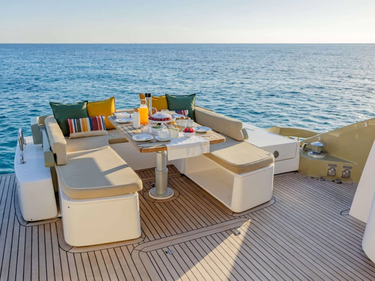 Luksusowy jacht do wynajmu w Palermo w najlepszej cenie