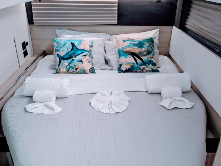 Wynajem Luksusowy jacht Leopard z patentem 