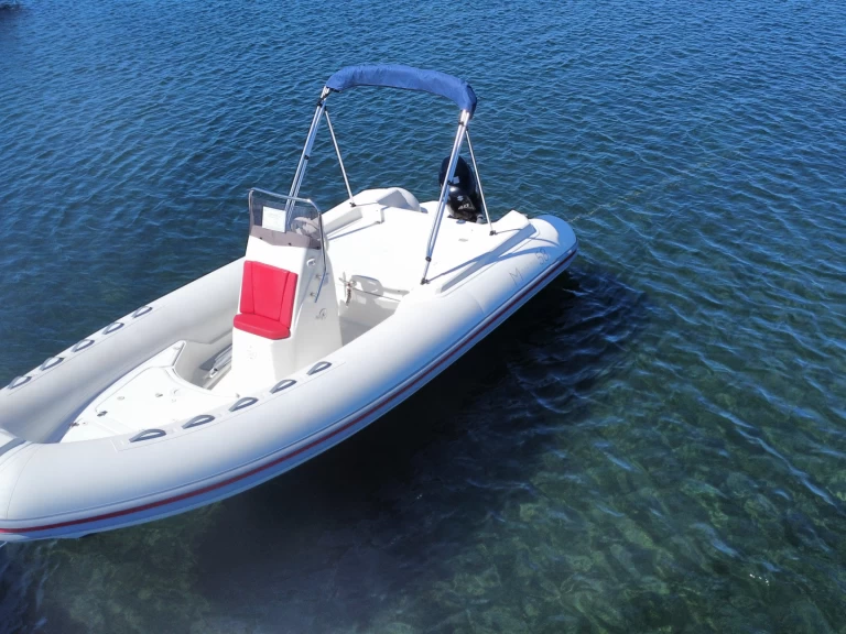 Wynajem w Porto Rotondo- Magnus 5,80 na SamBoat