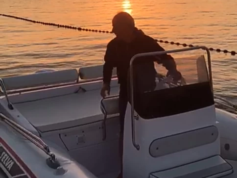 Wynajem Łódż półsztywna Selva z patentem 